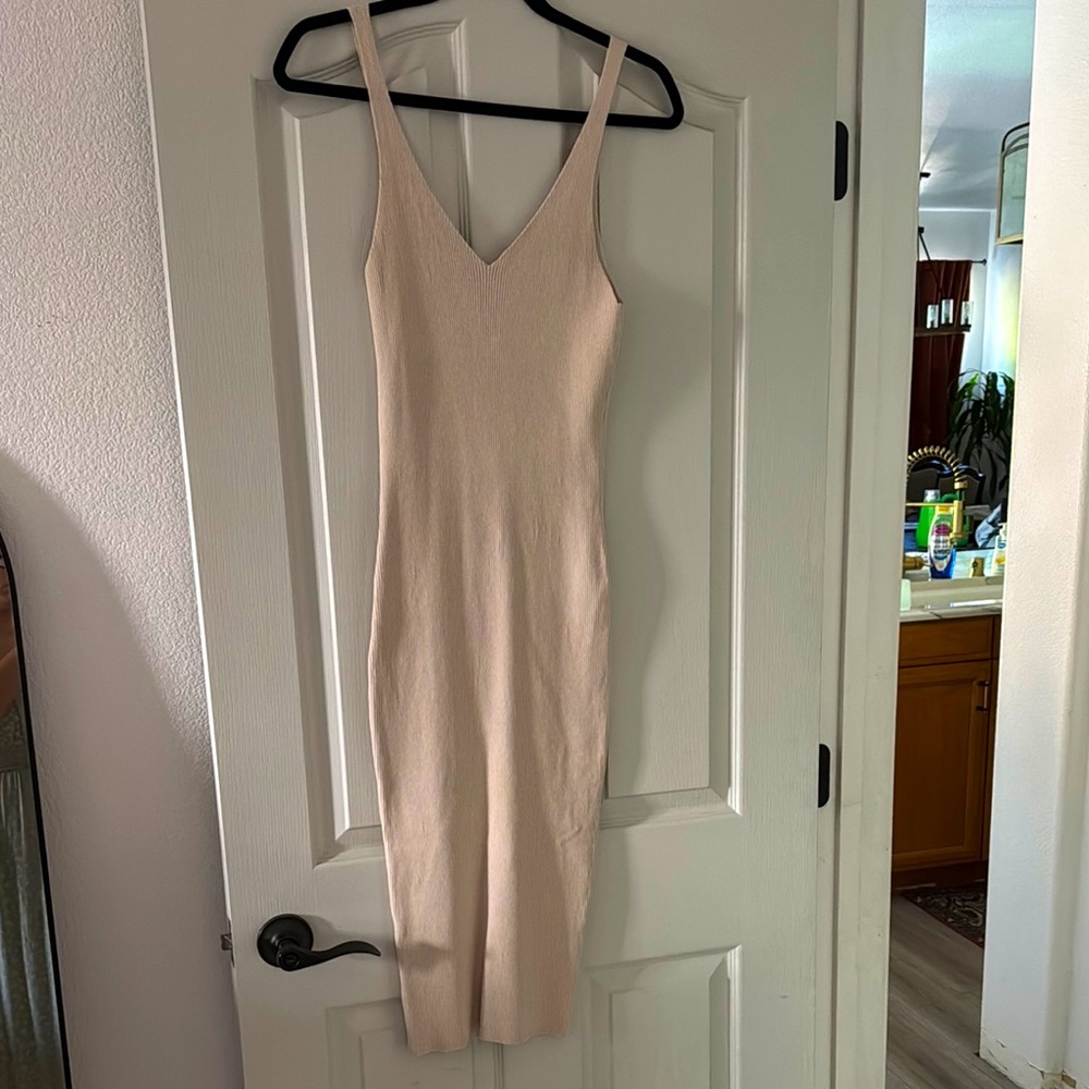 Knitted bodycon type dress